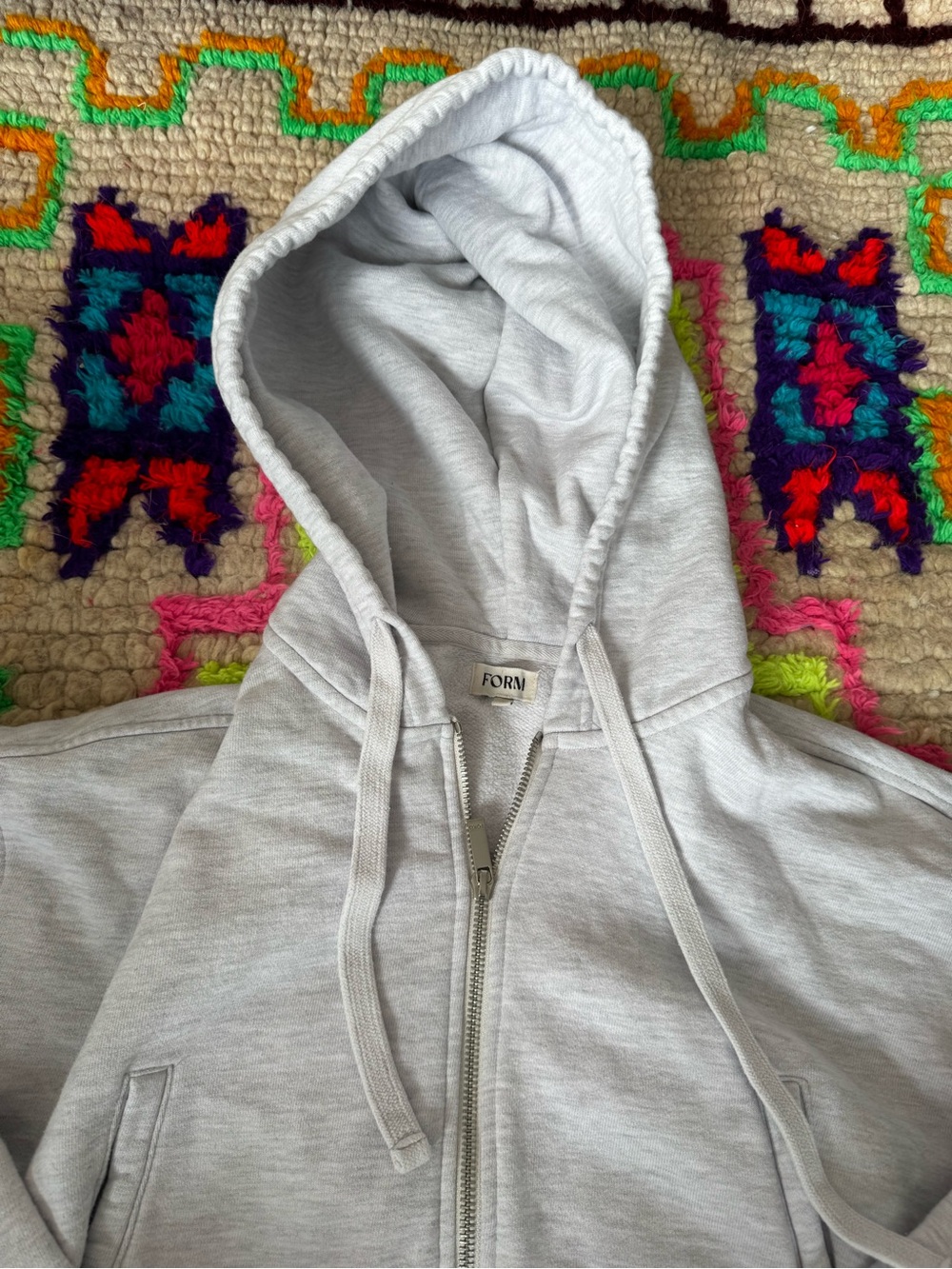 Form Athletics NYC Cropped Hoodie Gray Red Logo S - Picture 4 of 8